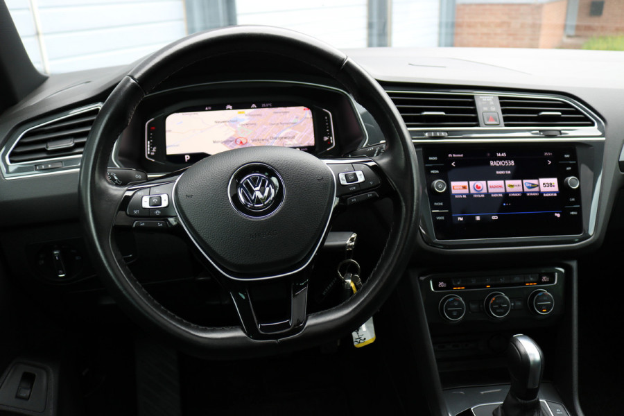 Volkswagen Tiguan 1.5 TSI ACT Highline Business R Panodak Virtuel cockpit Navi Camera Bj:2020