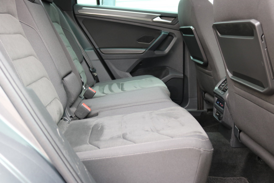 Volkswagen Tiguan 1.5 TSI ACT Highline Business R Panodak Virtuel cockpit Navi Camera Bj:2020