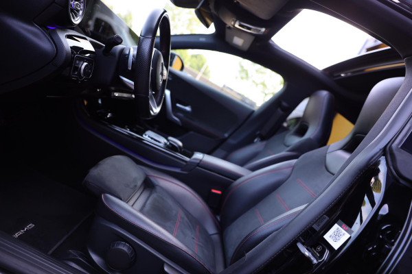 Mercedes-Benz CLA-Klasse Shooting Brake 200 AMG 45 Look / AUT / Navi / Ecc / Lane Assist / Cruise Control / Open Pano / 20 Inch