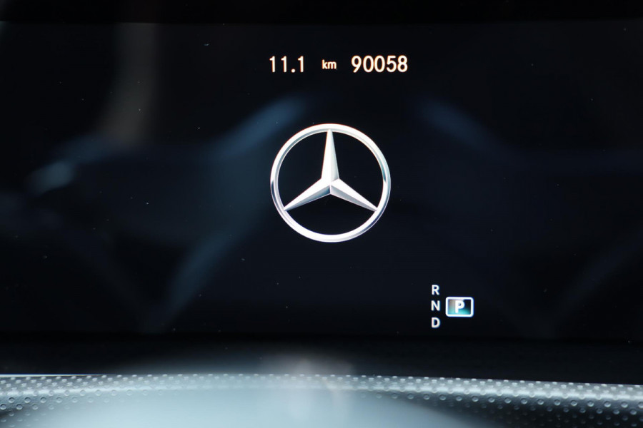 Mercedes-Benz CLA-Klasse Shooting Brake 200 AMG 45 Look / AUT / Navi / Ecc / Lane Assist / Cruise Control / Open Pano / 20 Inch
