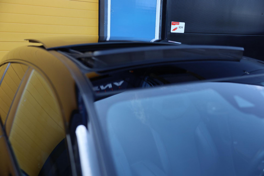 Mercedes-Benz CLA-Klasse Shooting Brake 200 AMG 45 Look / AUT / Navi / Ecc / Lane Assist / Cruise Control / Open Pano / 20 Inch