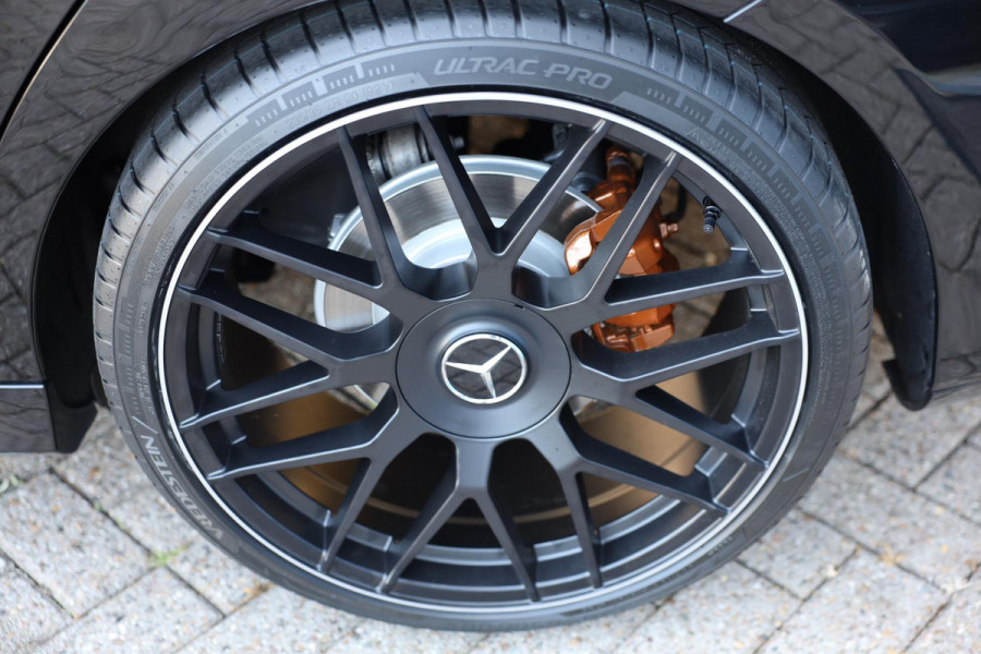 Mercedes-Benz CLA-Klasse Shooting Brake 200 AMG 45 Look / AUT / Navi / Ecc / Lane Assist / Cruise Control / Open Pano / 20 Inch