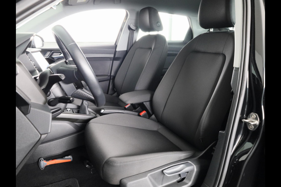 Audi A1 Sportback 25 TFSI epic 95pk | Navigatie | 17 inch Lichtmetalen velgen | Aplle Carplay/ Android Auto | Airconditioning