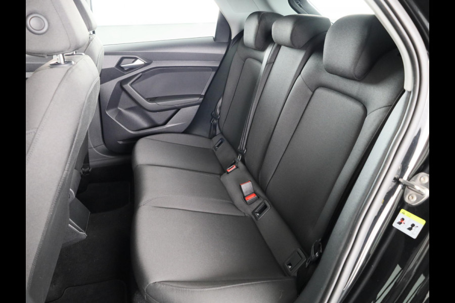 Audi A1 Sportback 25 TFSI epic 95pk | Navigatie | 17 inch Lichtmetalen velgen | Aplle Carplay/ Android Auto | Airconditioning