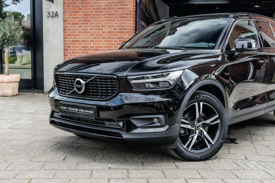 Volvo XC40 2.0 T4 R-Design Pano / Camera / ACC
