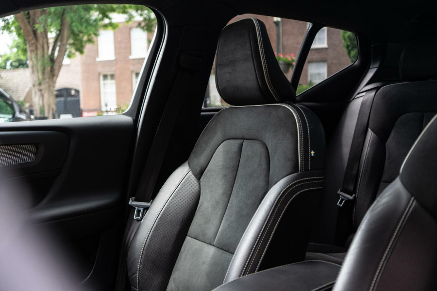 Volvo XC40 2.0 T4 R-Design Pano / Camera / ACC