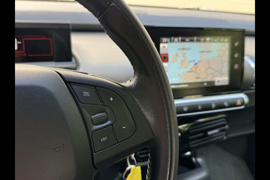 Citroën C4 Cactus 1.2 PureTech Shine 110pk Navigatiesysteem | Climate control | Cruise control | Multifunctioneel stuurwiel | Trekhaak | Isofix |