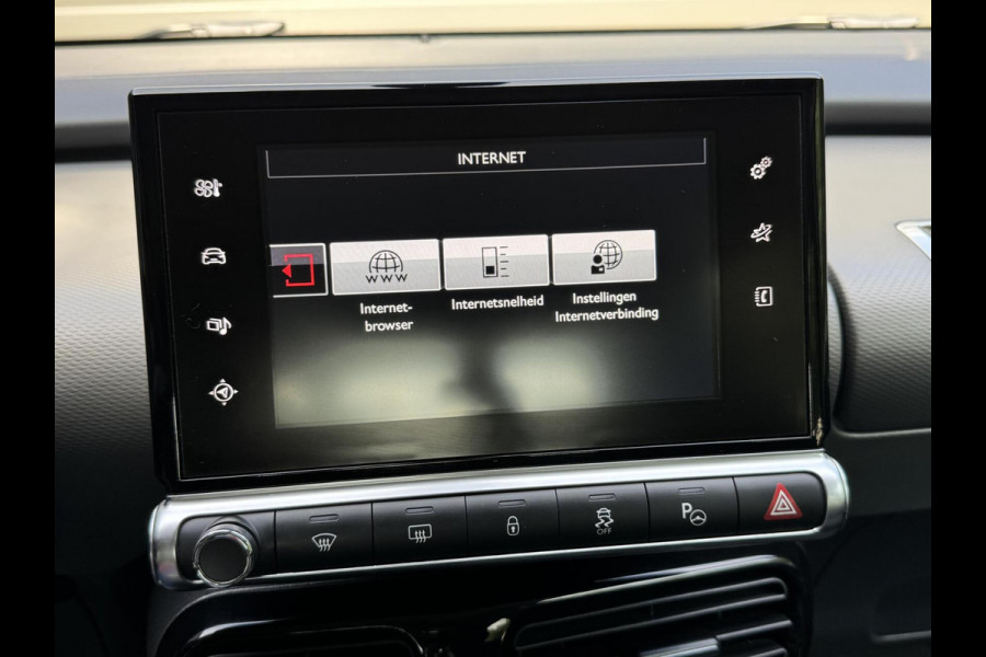 Citroën C4 Cactus 1.2 PureTech Shine 110pk Navigatiesysteem | Climate control | Cruise control | Multifunctioneel stuurwiel | Trekhaak | Isofix |
