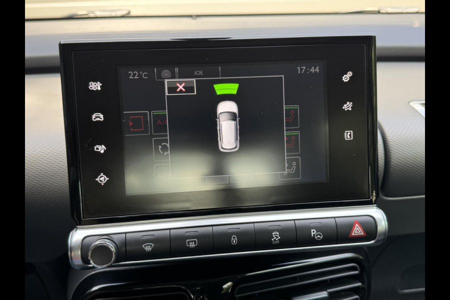 Citroën C4 Cactus 1.2 PureTech Shine 110pk Navigatiesysteem | Climate control | Cruise control | Multifunctioneel stuurwiel | Trekhaak | Isofix |