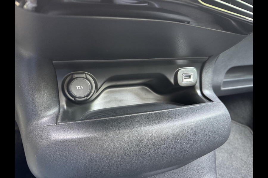 Citroën C4 Cactus 1.2 PureTech Shine 110pk Navigatiesysteem | Climate control | Cruise control | Multifunctioneel stuurwiel | Trekhaak | Isofix |