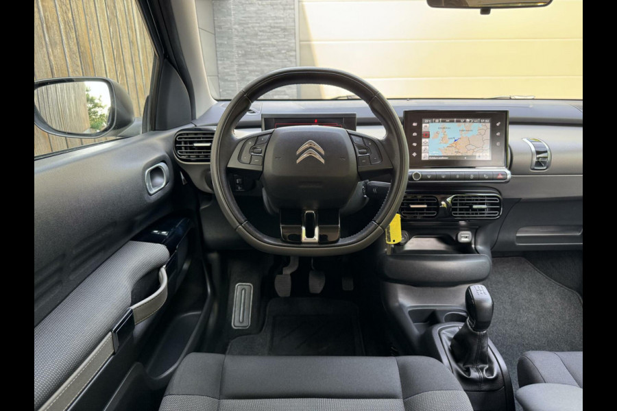 Citroën C4 Cactus 1.2 PureTech Shine 110pk Navigatiesysteem | Climate control | Cruise control | Multifunctioneel stuurwiel | Trekhaak | Isofix |