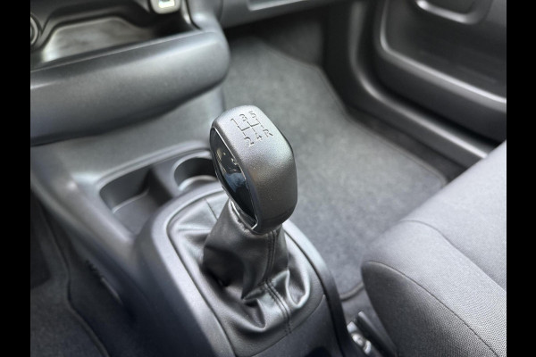 Citroën C4 Cactus 1.2 PureTech Shine 110pk Navigatiesysteem | Climate control | Cruise control | Multifunctioneel stuurwiel | Trekhaak | Isofix |