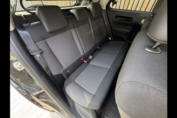 Citroën C4 Cactus 1.2 PureTech Shine 110pk Navigatiesysteem | Climate control | Cruise control | Multifunctioneel stuurwiel | Trekhaak | Isofix |