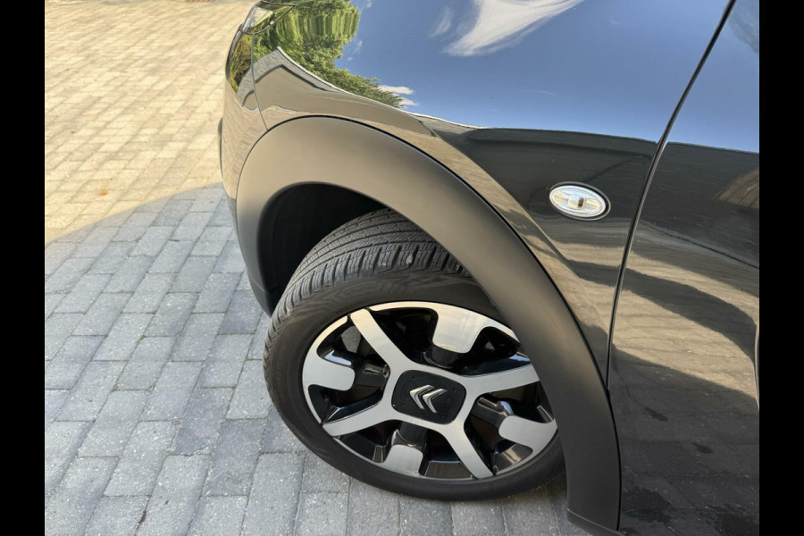 Citroën C4 Cactus 1.2 PureTech Shine 110pk Navigatiesysteem | Climate control | Cruise control | Multifunctioneel stuurwiel | Trekhaak | Isofix |