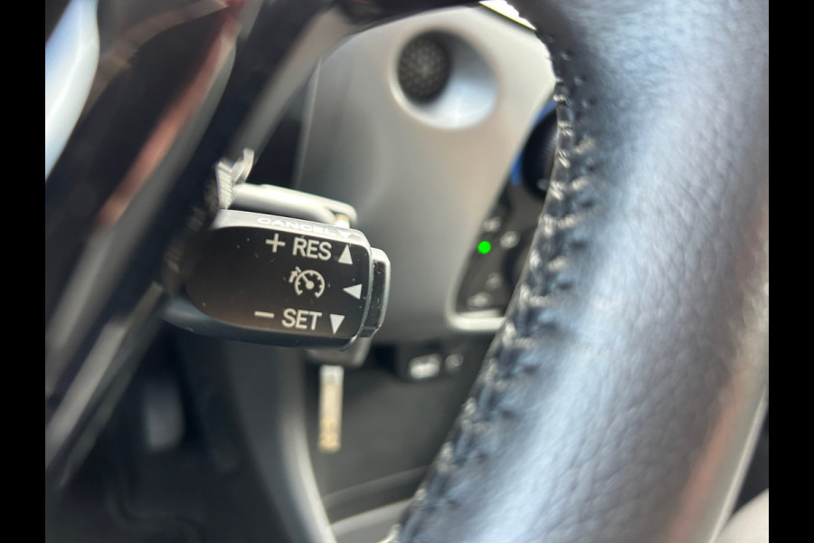 Toyota Aygo 1.0 VVT-i X-PLAY NAVI CAMERA ALLSEASON RIJKLAARPRIJS!