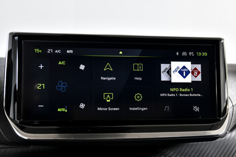 Peugeot 2008 1.2 PureTech 130 PK GT - Automaat | Dig. Cockpit | Adapt. Cruise | Elek. stoel | Stoelverw. | PDC | Camera | NAV + App. Connect | ECC | LM 17" | 6663