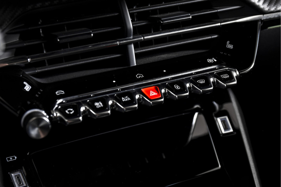 Peugeot 2008 1.2 PureTech 130 PK GT - Automaat | Dig. Cockpit | Adapt. Cruise | Elek. stoel | Stoelverw. | PDC | Camera | NAV + App. Connect | ECC | LM 17" | 6663