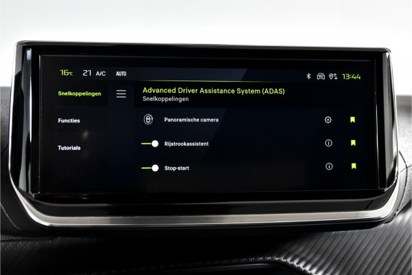 Peugeot 2008 1.2 PureTech 130 PK GT - Automaat | Dig. Cockpit | Adapt. Cruise | Elek. stoel | Stoelverw. | PDC | Camera | NAV + App. Connect | ECC | LM 17" | 6663