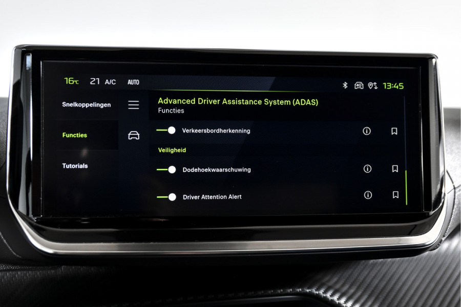 Peugeot 2008 1.2 PureTech 130 PK GT - Automaat | Dig. Cockpit | Adapt. Cruise | Elek. stoel | Stoelverw. | PDC | Camera | NAV + App. Connect | ECC | LM 17" | 6663