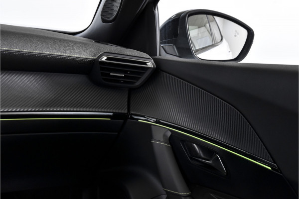 Peugeot 2008 1.2 PureTech 130 PK GT - Automaat | Dig. Cockpit | Adapt. Cruise | Elek. stoel | Stoelverw. | PDC | Camera | NAV + App. Connect | ECC | LM 17" | 6663