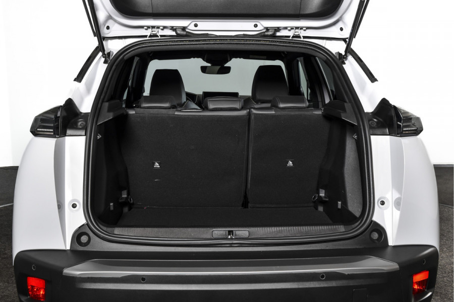 Peugeot 2008 1.2 PureTech 130 PK GT - Automaat | Dig. Cockpit | Adapt. Cruise | Elek. stoel | Stoelverw. | PDC | Camera | NAV + App. Connect | ECC | LM 17" | 6663