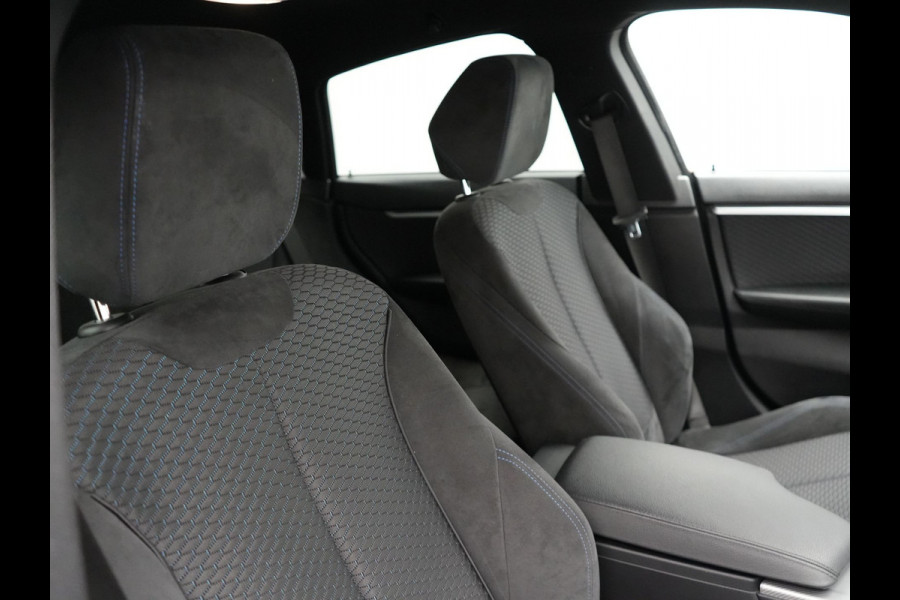 BMW 4 Serie Gran Coupé 420i M-Sport | Sportstoelen | Camera | Apple Carplay | Navi Prof | 19" | Elektrisch bedienbare achterklep |