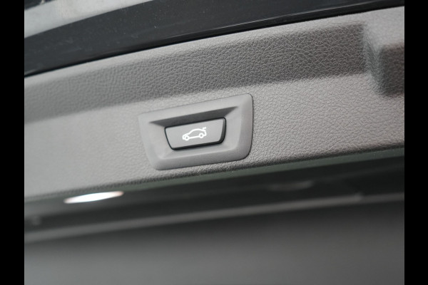 BMW 4 Serie Gran Coupé 420i M-Sport | Sportstoelen | Camera | Apple Carplay | Navi Prof | 19" | Elektrisch bedienbare achterklep |