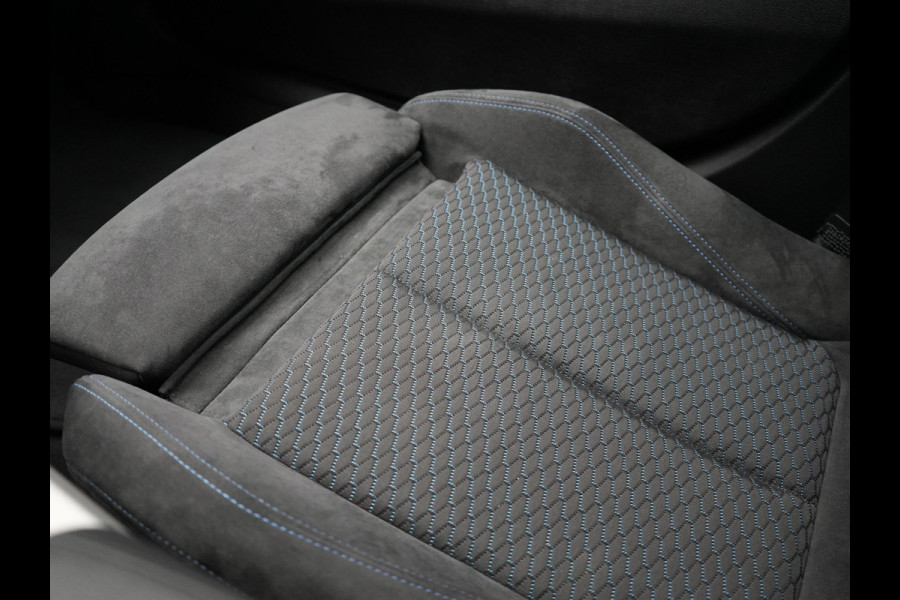 BMW 4 Serie Gran Coupé 420i M-Sport | Sportstoelen | Camera | Apple Carplay | Navi Prof | 19" | Elektrisch bedienbare achterklep |