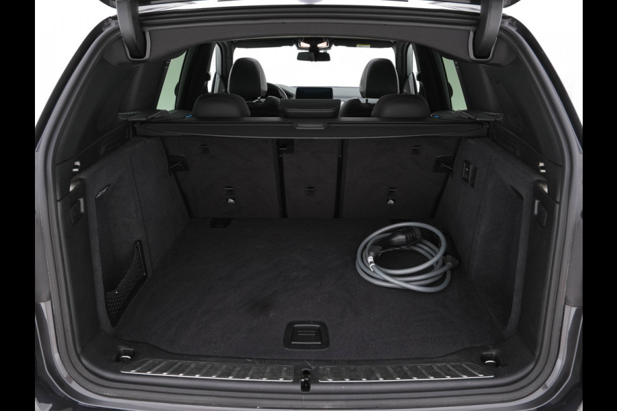 BMW iX3 High Executive 80 kWh [ 3-Fase ] (INCL-BTW) *PANO | LUXURY-LEATHER | FULL-LED | DAB | CARPLAY | ADAPTIVE-CRUISE | DIGI-COCKPIT | BLINDSPOT | HARMAN/KARDON-SOUNDSYTEM | HEAD-UP | KEYLESS | TOP-VIEW | SPORT-SEATS | TOWBAR  | .