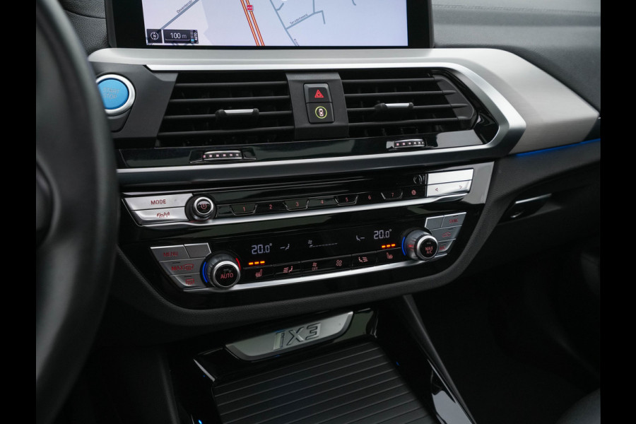 BMW iX3 High Executive 80 kWh [ 3-Fase ] (INCL-BTW) *PANO | LUXURY-LEATHER | FULL-LED | DAB | CARPLAY | ADAPTIVE-CRUISE | DIGI-COCKPIT | BLINDSPOT | HARMAN/KARDON-SOUNDSYTEM | HEAD-UP | KEYLESS | TOP-VIEW | SPORT-SEATS | TOWBAR  | .