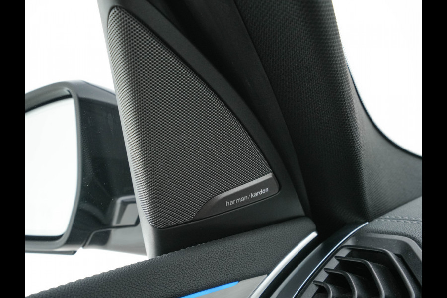 BMW iX3 High Executive 80 kWh [ 3-Fase ] (INCL-BTW) *PANO | LUXURY-LEATHER | FULL-LED | DAB | CARPLAY | ADAPTIVE-CRUISE | DIGI-COCKPIT | BLINDSPOT | HARMAN/KARDON-SOUNDSYTEM | HEAD-UP | KEYLESS | TOP-VIEW | SPORT-SEATS | TOWBAR  | .