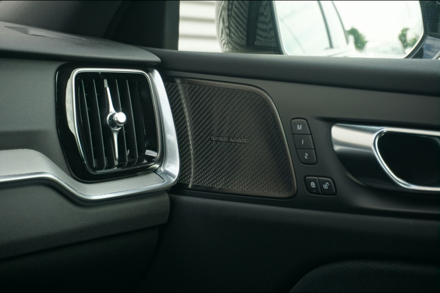 Volvo V60 T6 PHEV Plus Dark ORG.NL! | BTW AUTO | 20" LM VELGEN