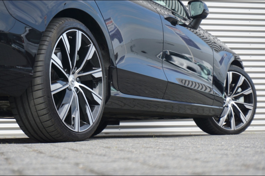 Volvo V60 T6 PHEV Plus Dark ORG.NL! | BTW AUTO | 20" LM VELGEN