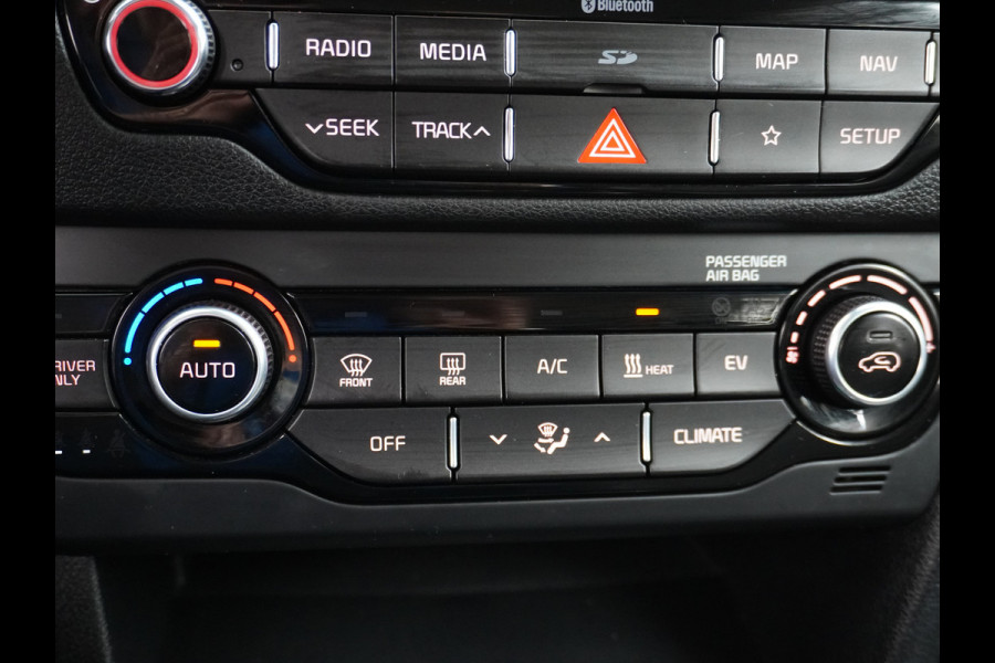 Kia e-Niro 64kWh AUT 204pk Navi Auto-Pilot Adaptive-Cruise+stop&go Apple Carplay Android Auto Pdc Led Ecc Keyless 1/2 Leder DynamicLine AEB Braking Lmv 17" Lane Assist Dwarsverkeerwaarsching 100% Dealeronderhouden Origineel Nederlandse auto