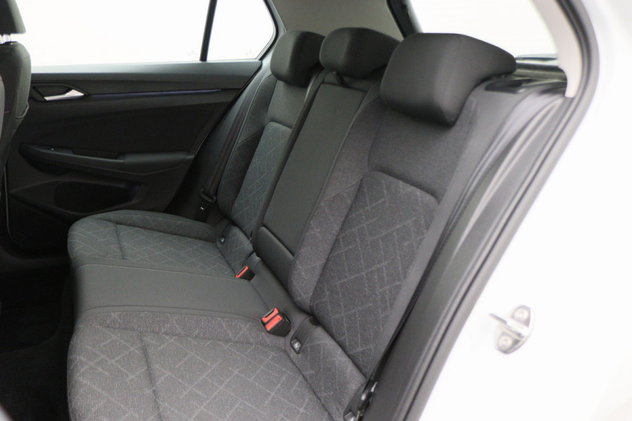 Volkswagen Golf 1.0 TSI Life LED, Adapt. Cruise, Apple Carplay, Stuur-/Stoelverw., PDC