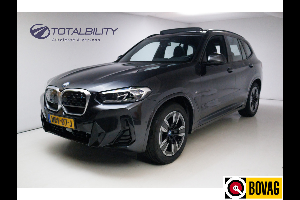 BMW iX3 M-Sport Shadowline 80 kWh 286 PK | Pano | Leer | Elect. stoelen best. met geh. | Camera | Parkeerassistent pakket Licht- en regensensor, PDC, Sportstoelen, Stoelverwarming, Led, Camera BMW iX3 M-Sport Shadowline 80 kWh 286 PK | Pano | Leer | Elect. stoelen best. met geh. | Camera | Parkeerassistent pakket Licht- en regensensor, PDC, Sportstoelen, Stoelverwarming, Led, Camera