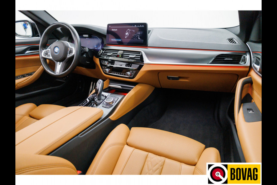 BMW 5 Serie 545e xDrive High Executive M-sport 394 PK | Pano | Trekhaak elec. | Volledig leder 360 Camera, Stoel- en stuurverwarming
