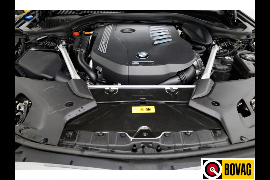 BMW 5 Serie 545e xDrive High Executive M-sport 394 PK | Pano | Trekhaak elec. | Volledig leder 360 Camera, Stoel- en stuurverwarming