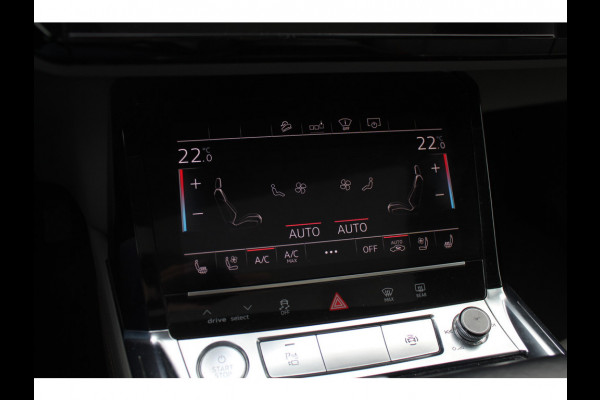Audi e-tron e-tron 55 quattro advanced Pro Line Plus 95 kWh / Full option! / Trekhaak / Panoramadak / 360Camera / Head-up / B&O / Keyless / 21'' / Softclose / Stoelmassage / Luxe Leder / Nachtzicht / DAB / ACC