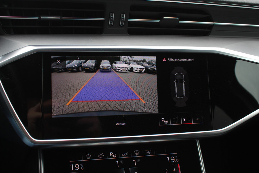 Audi A6 Avant 55 TFSI quattro Design Pro Line Plus / Trekhaak / Camera / Head-up / Achterasbesturing / Luchtvering / Softclose / B&O / Leder / Interieurvoorverwarming / Dodehoek / DAB / ACC / Stoelverwarming 4x