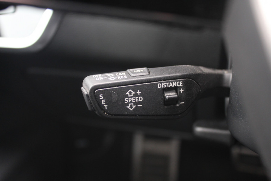 Audi A6 Avant 55 TFSI quattro Design Pro Line Plus / Trekhaak / Camera / Head-up / Achterasbesturing / Luchtvering / Softclose / B&O / Leder / Interieurvoorverwarming / Dodehoek / DAB / ACC / Stoelverwarming 4x