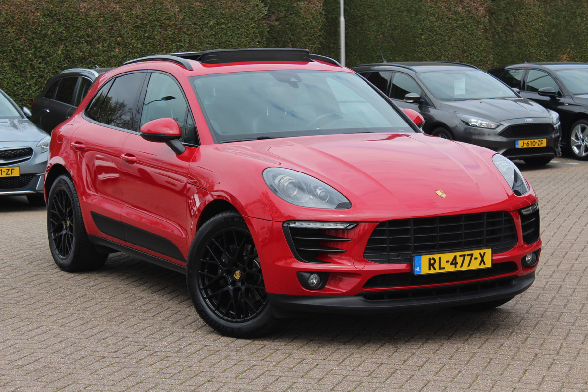 Porsche Macan 2.0 / Panoramadak / Luchtvering / NL Auto / 79.843 km / Dealer onderhouden. Porsche Macan 2.0 / Panoramadak / Luchtvering / NL Auto / 79.843 km / Dealer onderhouden.
