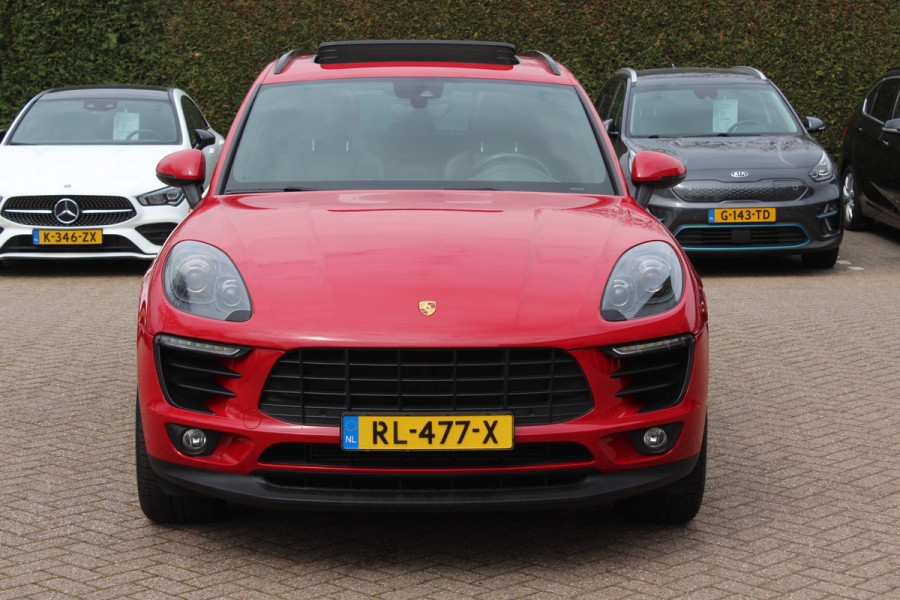 Porsche Macan 2.0 / Panoramadak / Luchtvering / NL Auto / 79.843 km / Dealer onderhouden.