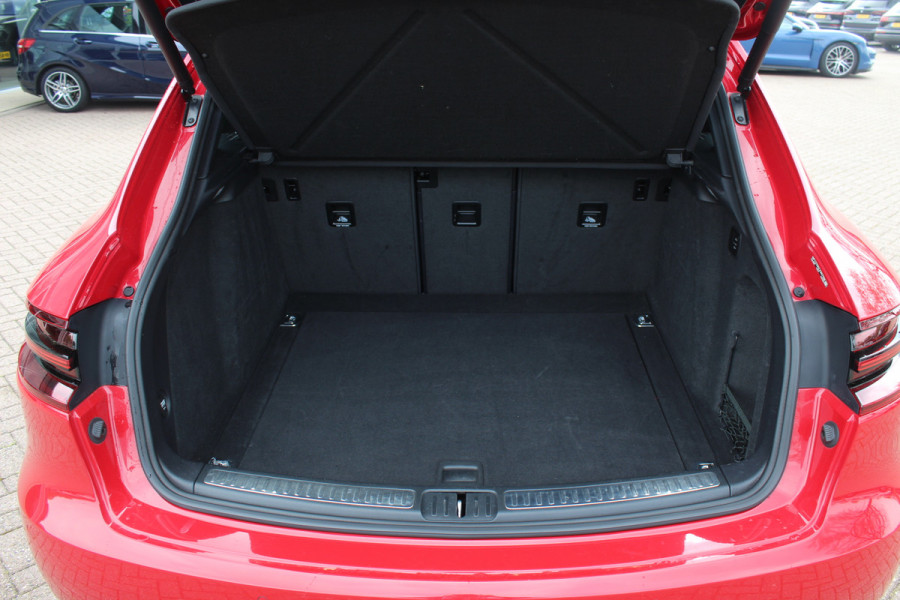 Porsche Macan 2.0 / Panoramadak / Luchtvering / NL Auto / 79.843 km / Dealer onderhouden.