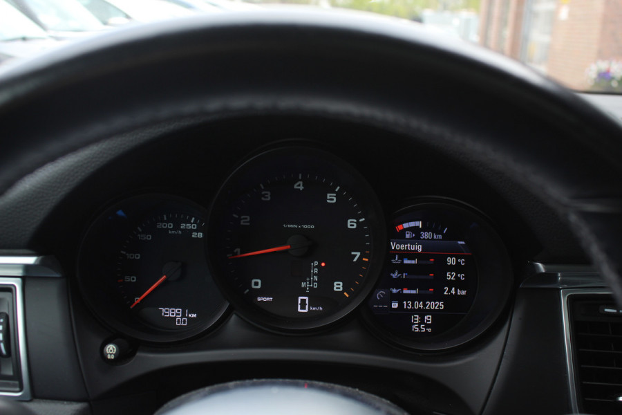 Porsche Macan 2.0 / Panoramadak / Luchtvering / NL Auto / 79.843 km / Dealer onderhouden.