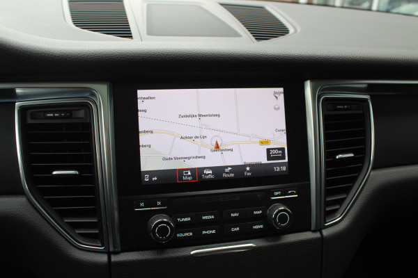 Porsche Macan 2.0 / Panoramadak / Luchtvering / NL Auto / 79.843 km / Dealer onderhouden.