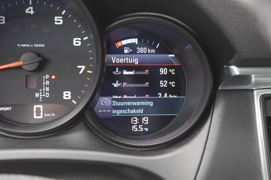 Porsche Macan 2.0 / Panoramadak / Luchtvering / NL Auto / 79.843 km / Dealer onderhouden.