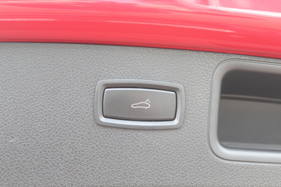 Porsche Macan 2.0 / Panoramadak / Luchtvering / NL Auto / 79.843 km / Dealer onderhouden.