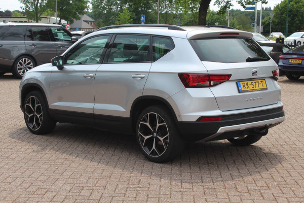 Seat Ateca 1.4 EcoTSI Style / Trekhaak / Panoramadak / Camera / 18'' / Navigatie / LED Koplampen / Dodehoek / DAB / ACC