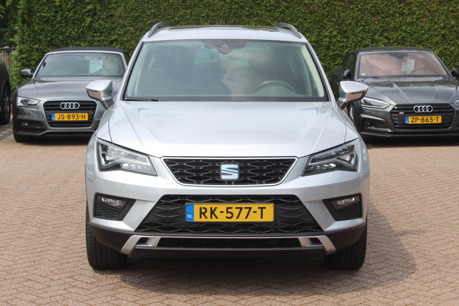 Seat Ateca 1.4 EcoTSI Style / Trekhaak / Panoramadak / Camera / 18'' / Navigatie / LED Koplampen / Dodehoek / DAB / ACC